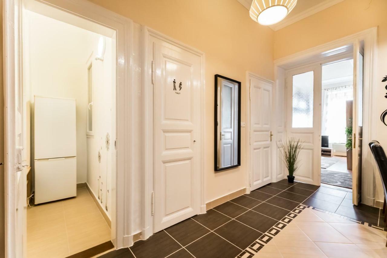 Bpr A2 Downtown Comfy Apartment Budapest Exterior foto